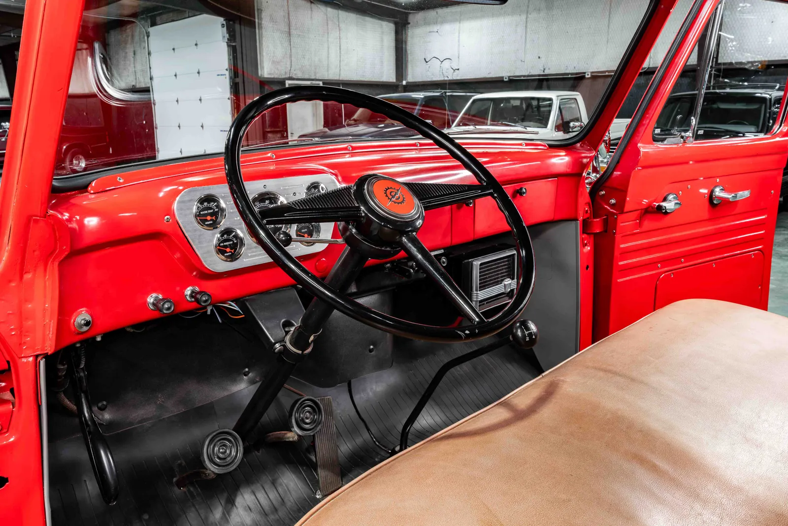 1955-Ford-F100-Red-F10D5R34267-46.jpg